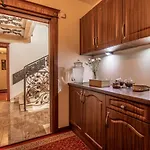 Magnat Spa, Jacuzzi, Sauna, Tężnia Solankowa 3*