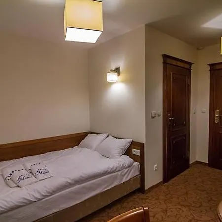 B&B Magnat Spa, Jacuzzi, Sauna, Teznia Solankowa 비아우카 타트르잔스카