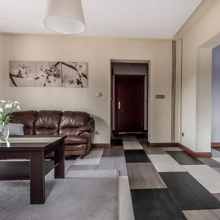 Alojamento de Acomodação e Pequeno-almoço Magnat Spa, Jacuzzi, Sauna, Teznia Solankowa 3*