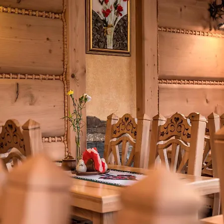 Alojamento de Acomodação e Pequeno-almoço Magnat Spa, Jacuzzi, Sauna, Teznia Solankowa